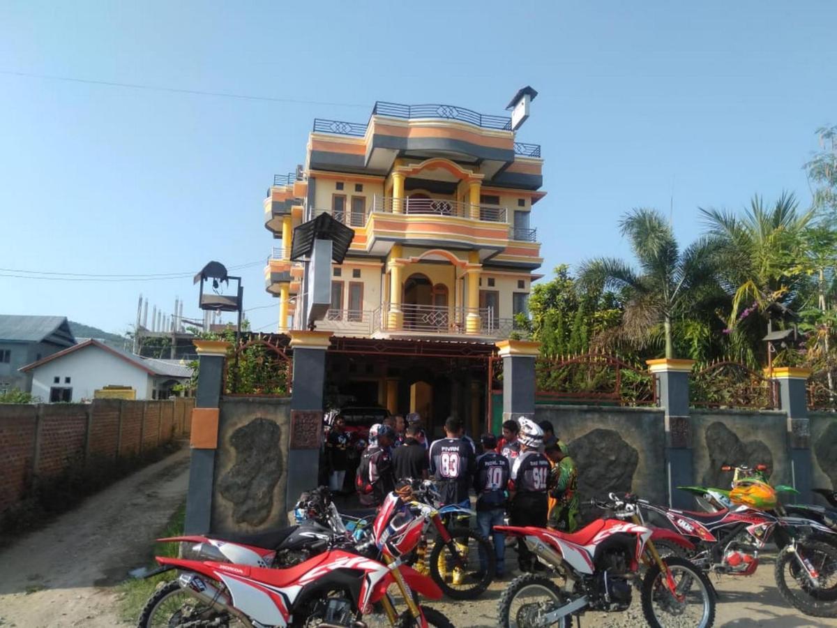 Reddoorz At Jalan Serenaru Labuan Bajo Hotel Buitenkant foto